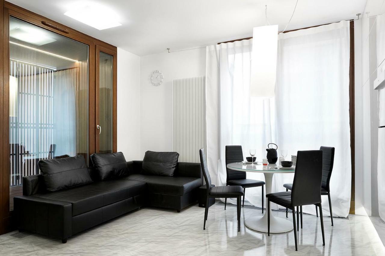 19 Dzielnica Kolejowa P&O Serviced Apartments 华沙 外观 照片